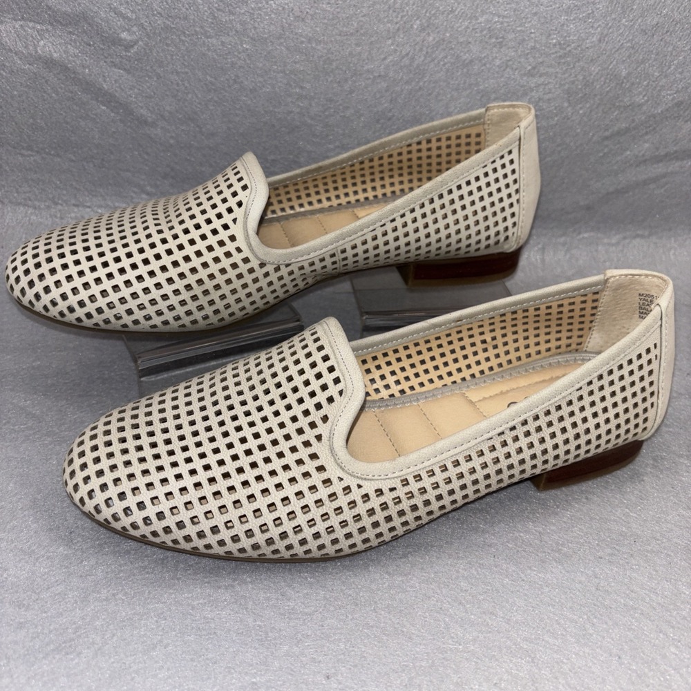 New Me Too Yale Women's Perforated Leather Slip On Loafer Breathable Size 8.5M